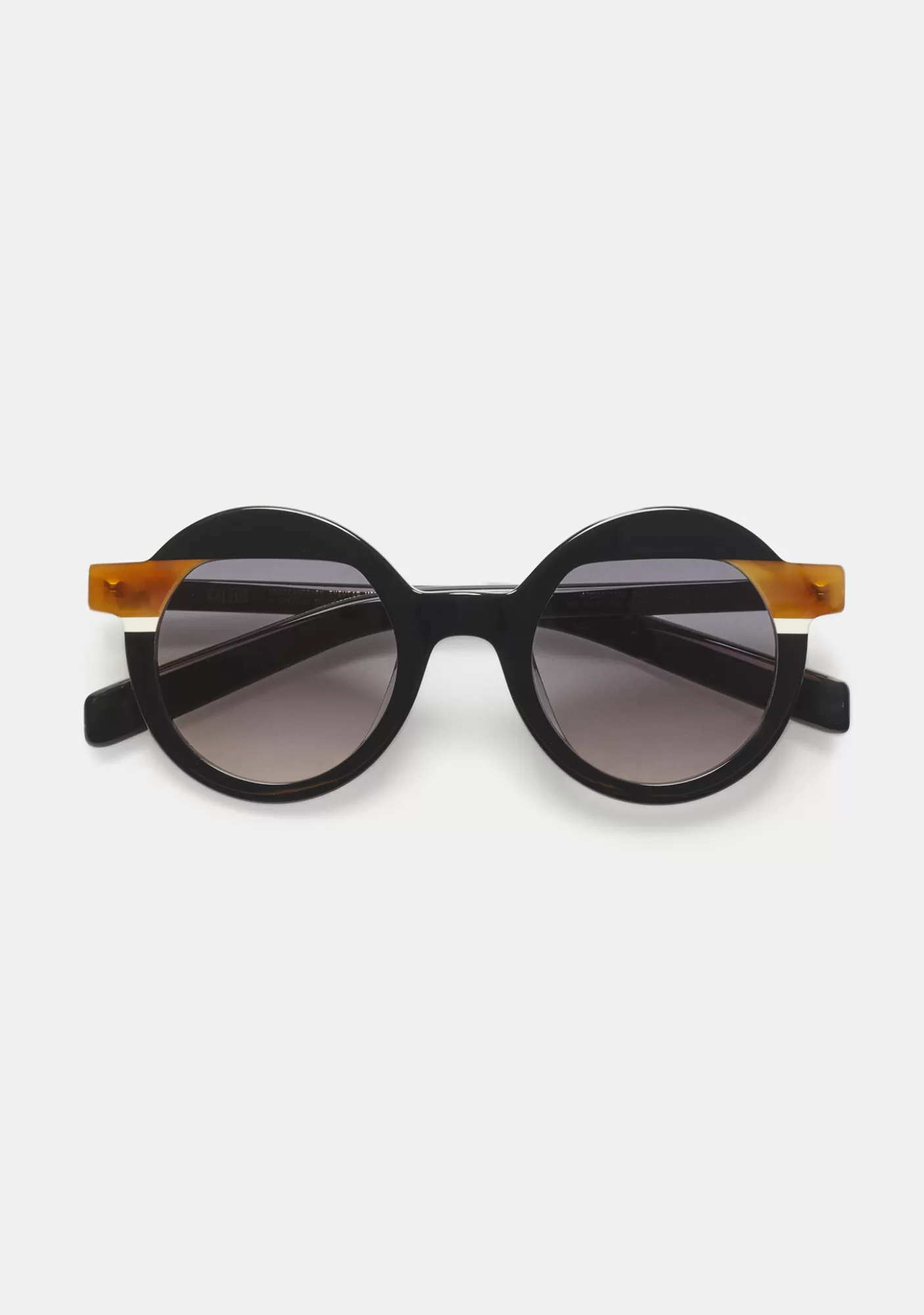 Kaleos Pollitt 19 Fashion