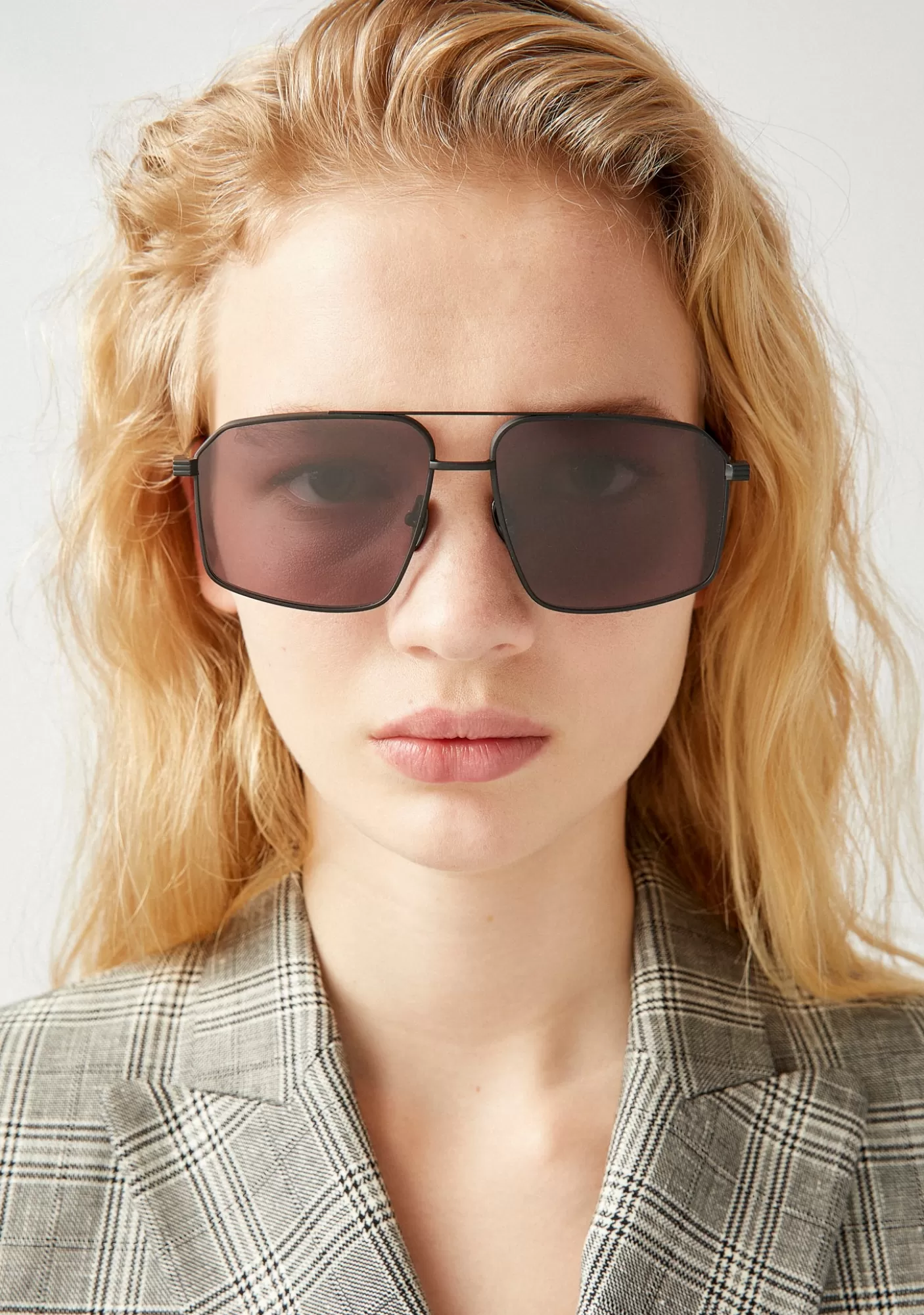 sisters_1_titanio_4.webp Kaleos Sisters 1 Titanio Best